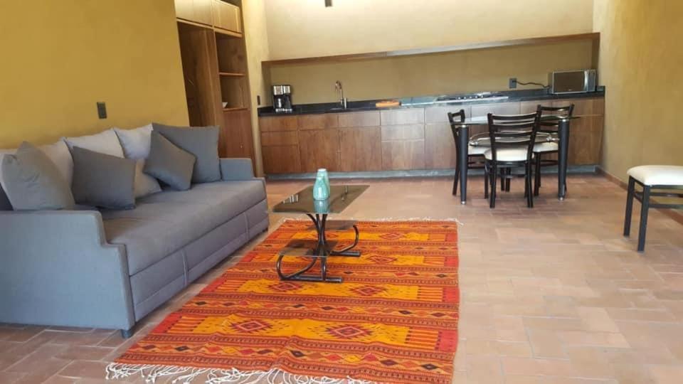 Hostal Villa Quieta Tepoztlán Dış mekan fotoğraf